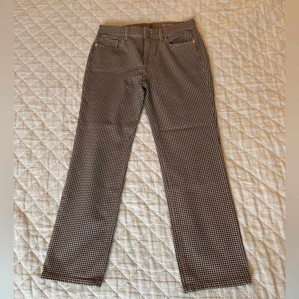 Women’s DL1961 herringbone denim. Size 29. Brand new without tags.